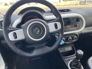 Image véhicule  Renault TWINGO III (5)