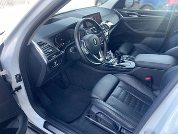 Image véhicule  BMW X3 (2)