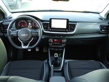 Image véhicule  Kia STONIC (4)