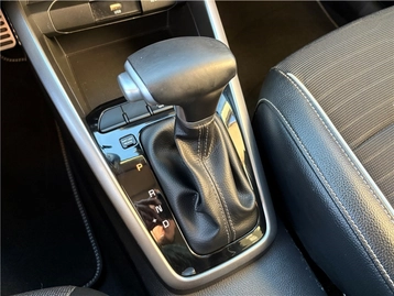 Image véhicule  Kia STONIC (14)