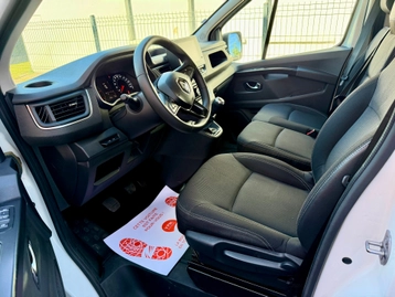 Image véhicule  Renault TRAFIC (9)
