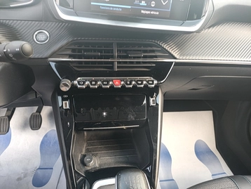 Image véhicule  Peugeot 2008 (10)