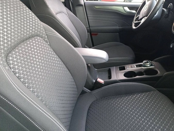 Image véhicule  Ford KUGA (7)