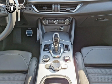 Image véhicule  Alfa Romeo STELVIO (14)
