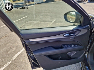 Image véhicule  Alfa Romeo STELVIO (11)