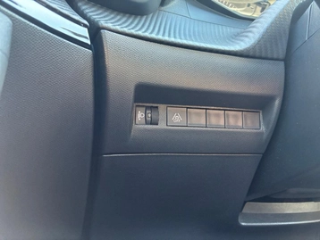 Image véhicule  Peugeot 2008 (21)