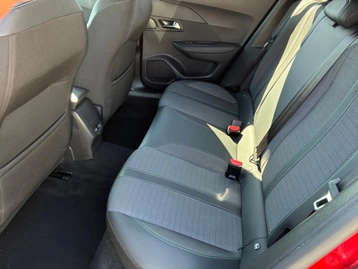 Image véhicule  Peugeot 2008 (18)