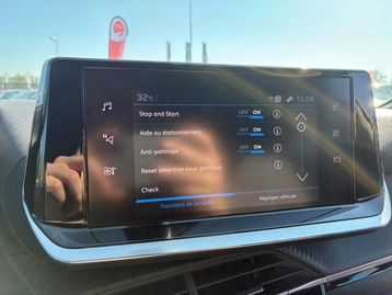 Image véhicule  Peugeot 2008 (32)