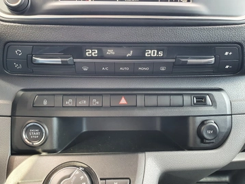 Image véhicule  Toyota PROACE FOURGON RC19 (19)