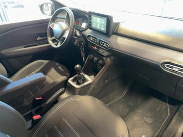 Image véhicule  Dacia Jogger 7 Places (6)