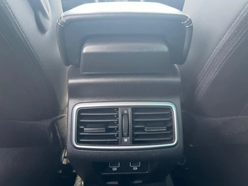 Image véhicule  Renault MEGANE (31)