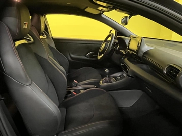 Image véhicule  Toyota YARIS (30)