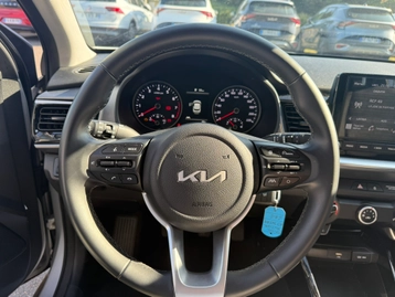 Image véhicule  Kia STONIC (9)