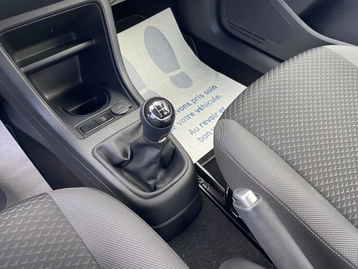 Image véhicule  Volkswagen Up 2.0 (16)