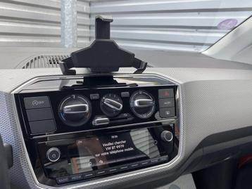Image véhicule  Volkswagen Up 2.0 (12)