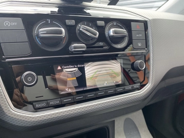 Image véhicule  Volkswagen Up 2.0 (13)