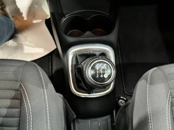 Image véhicule  Toyota YARIS (12)