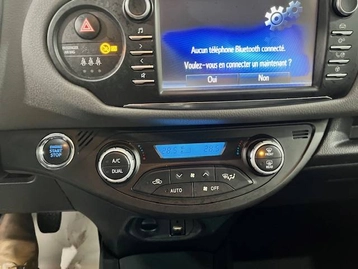 Image véhicule  Toyota YARIS (11)