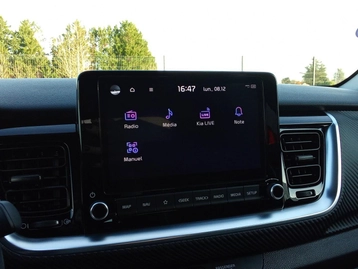 Image véhicule  Kia STONIC (10)