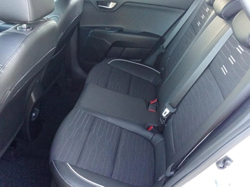 Image véhicule  Kia STONIC (5)