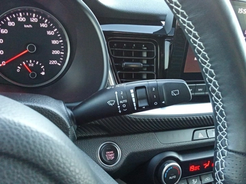 Image véhicule  Kia STONIC (41)