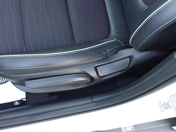 Image véhicule  Kia STONIC (34)