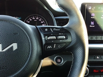 Image véhicule  Kia STONIC (39)