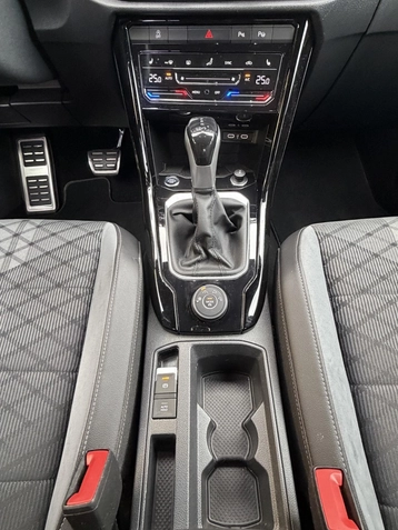 Image véhicule  Volkswagen T-ROC (4)