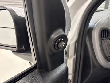 Image véhicule  Fiat PANDA (8)