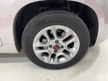 Image véhicule  Fiat PANDA (33)