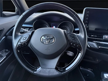 Image véhicule  Toyota C-HR (19)
