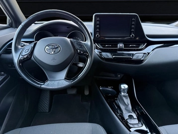 Image véhicule  Toyota C-HR (18)