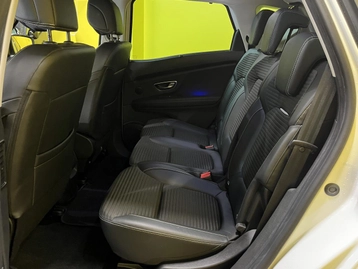 Image véhicule  Renault SCENIC (41)