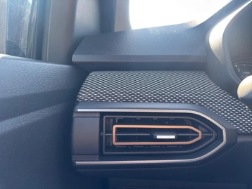 Image véhicule  Dacia SANDERO (20)