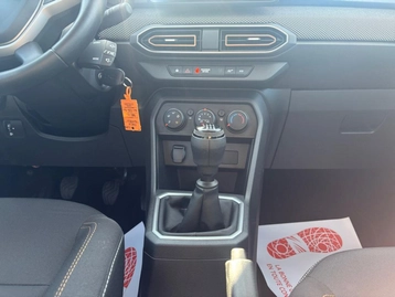 Image véhicule  Dacia SANDERO (34)
