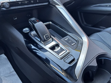 Image véhicule  Peugeot 3008 (25)