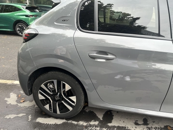 Image véhicule  Peugeot 208 (6)