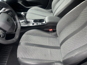 Image véhicule  Peugeot 208 (3)