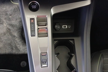 Image véhicule  Peugeot Nouvelle 308 (17)