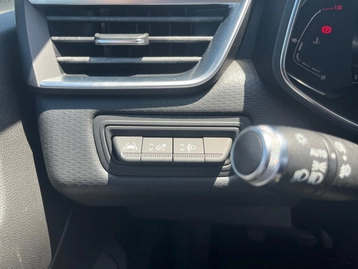 Image véhicule  Renault CLIO (19)