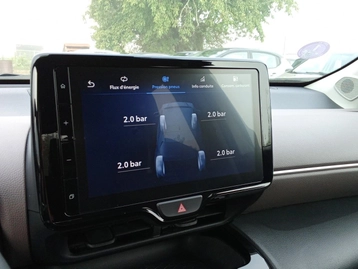 Image véhicule  Toyota YARIS CROSS (29)