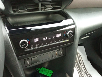 Image véhicule  Toyota YARIS CROSS (12)