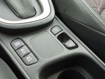 Image véhicule  Toyota YARIS CROSS (15)