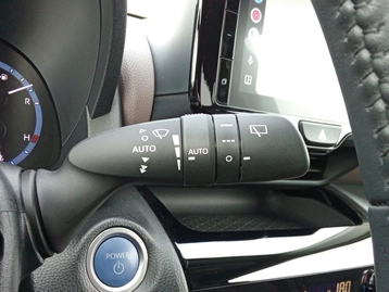 Image véhicule  Toyota YARIS CROSS (40)