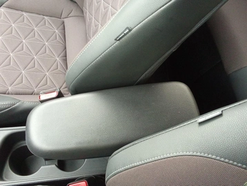 Image véhicule  Toyota YARIS CROSS (37)