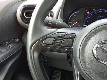 Image véhicule  Toyota YARIS CROSS (42)