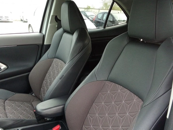 Image véhicule  Toyota YARIS CROSS (20)