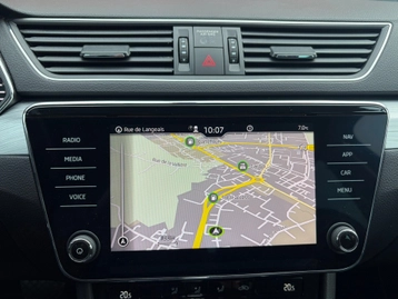 Image véhicule  Skoda SUPERB COMBI (10)