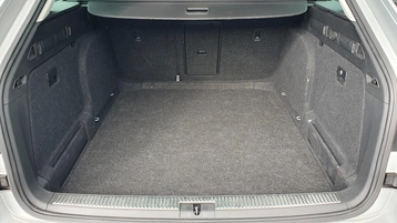 Image véhicule  Skoda SUPERB COMBI (25)