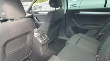 Image véhicule  Skoda SUPERB COMBI (28)